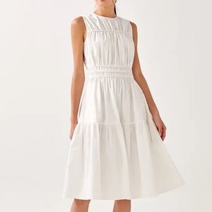 Sz 10 Women’s Smocked Dress